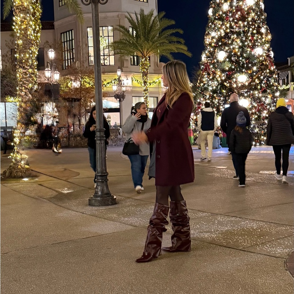 Burgundy Coat trendy Stylish  Coat color burgundy - Picture 2 of 6
